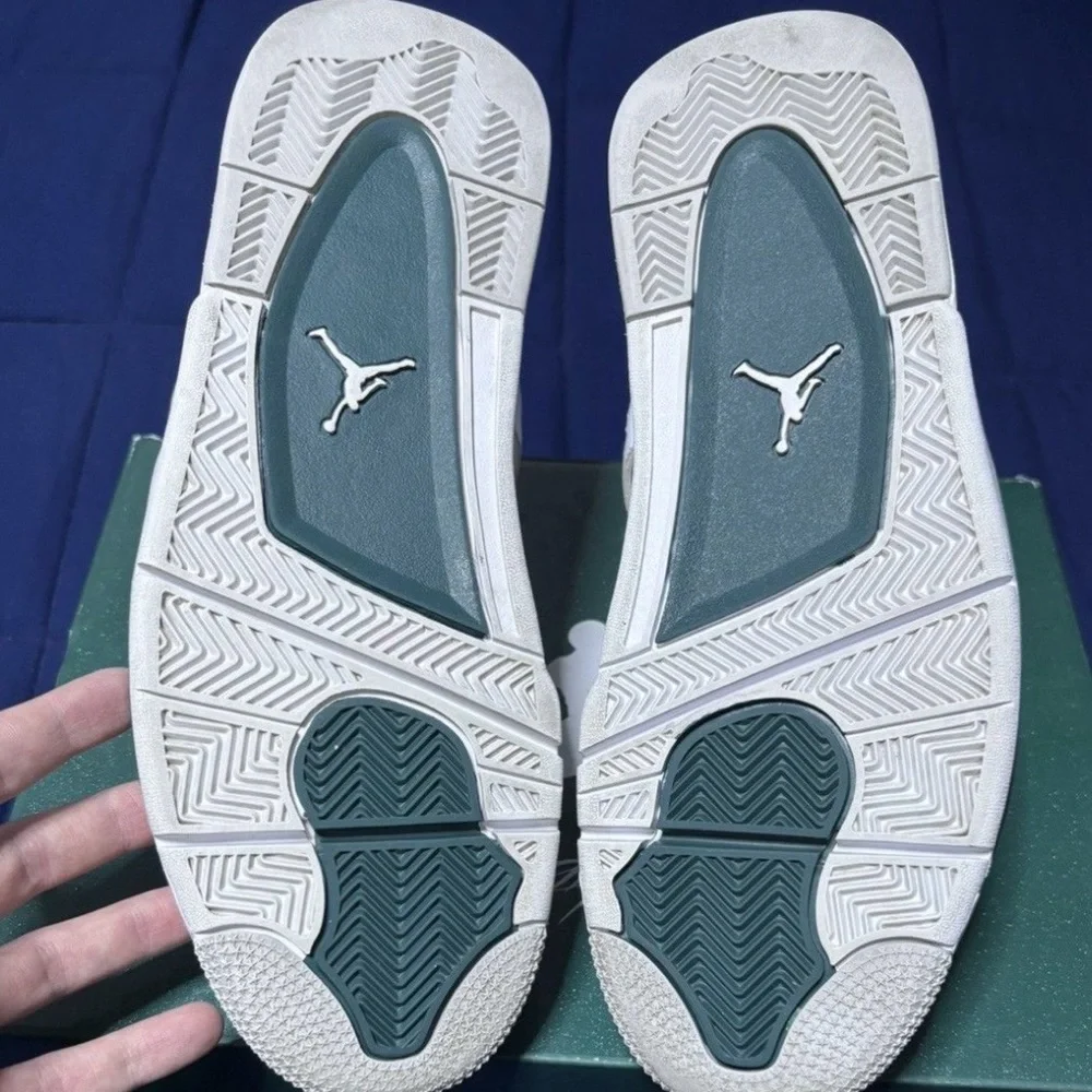 Jordan 4 Retro Oxidized Green 2024 Size 10